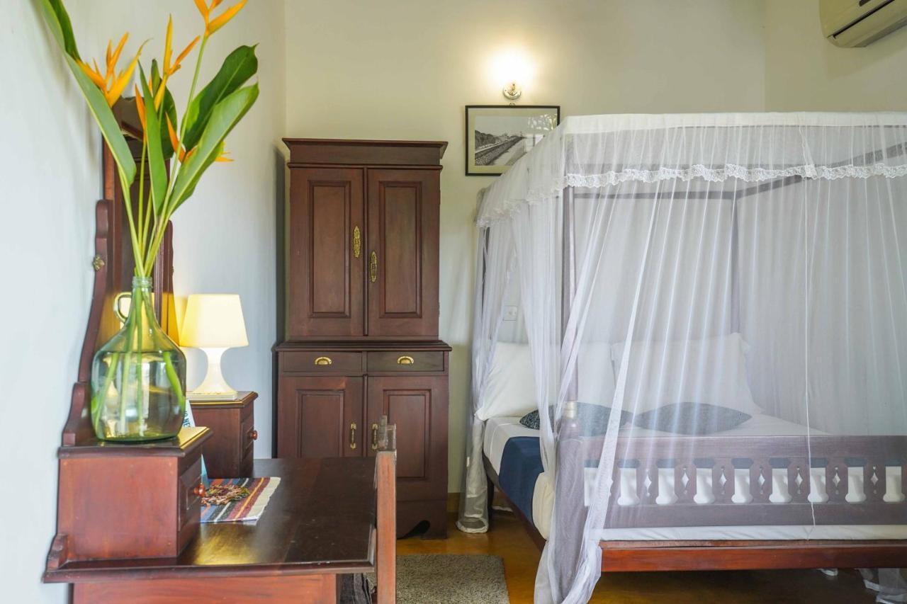 Fort Dew Guest House กอลล์ ภายนอก รูปภาพ