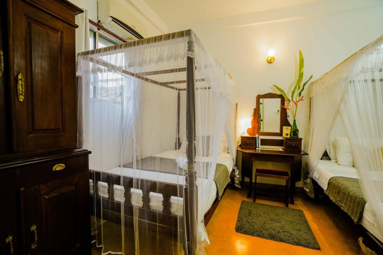 Fort Dew Guest House กอลล์ ภายนอก รูปภาพ