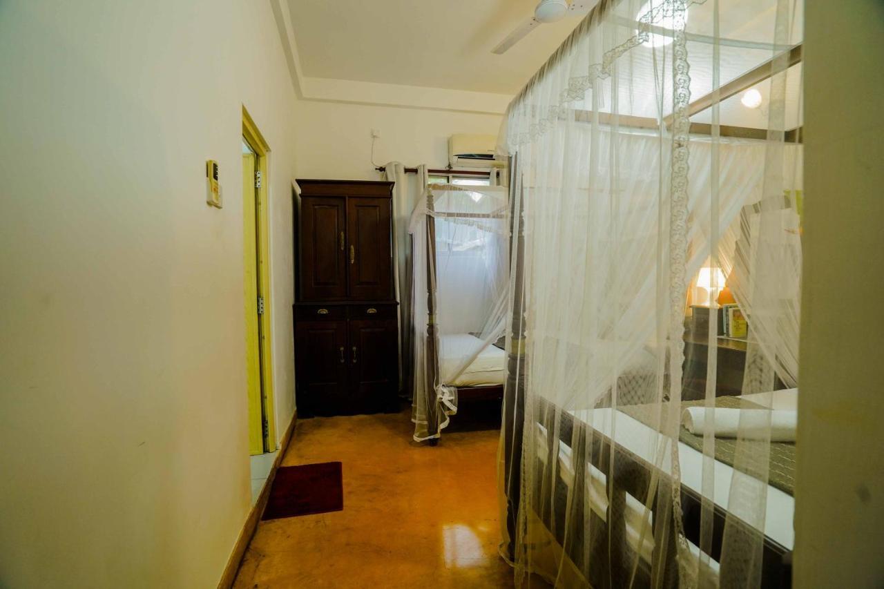 Fort Dew Guest House กอลล์ ภายนอก รูปภาพ