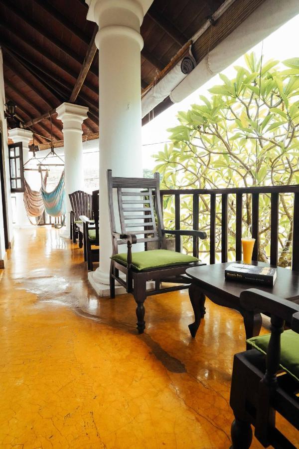 Fort Dew Guest House กอลล์ ภายนอก รูปภาพ