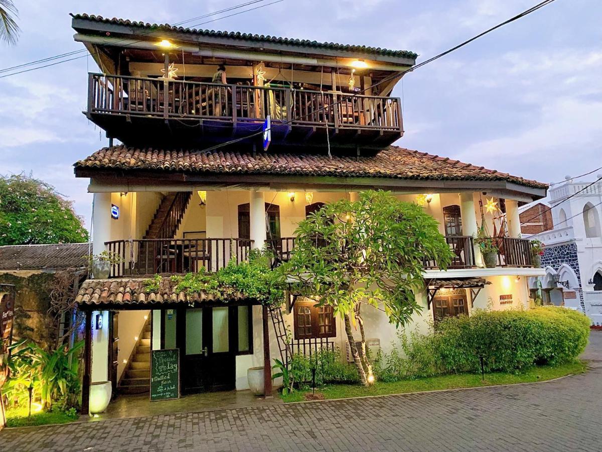 Fort Dew Guest House กอลล์ ภายนอก รูปภาพ