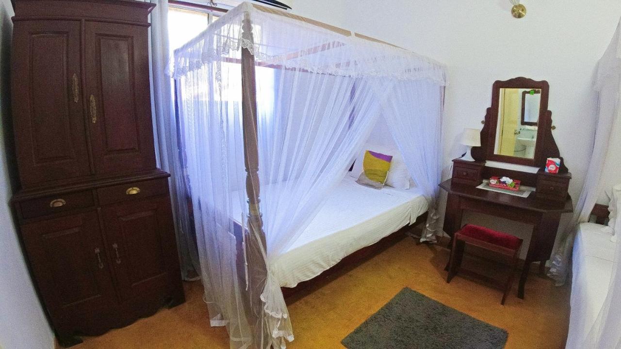 Fort Dew Guest House กอลล์ ภายนอก รูปภาพ