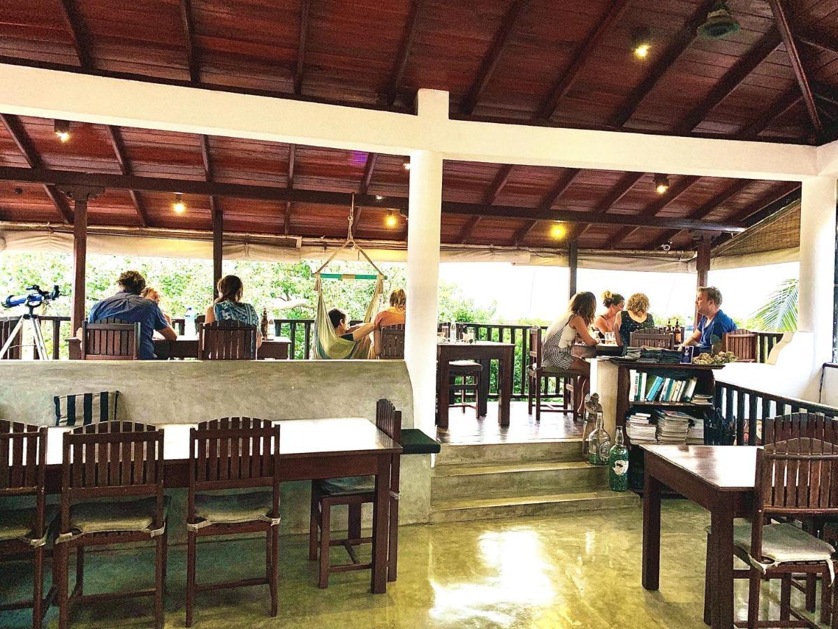 Fort Dew Guest House กอลล์ ภายนอก รูปภาพ