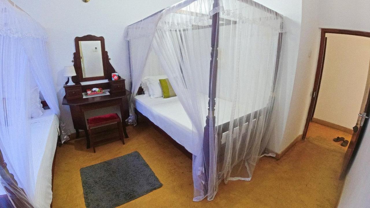 Fort Dew Guest House กอลล์ ภายนอก รูปภาพ